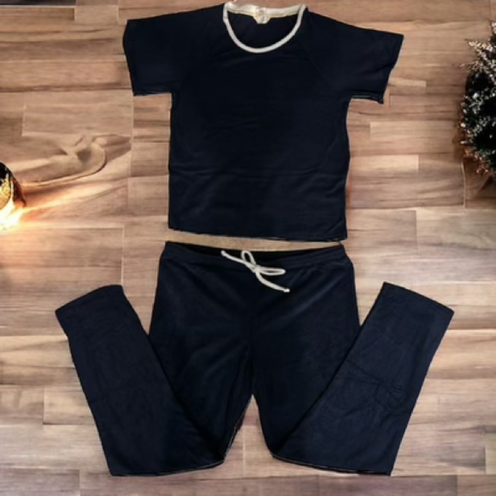 Lucky Brand Tshirt and Sweatpants Set - Size: Small